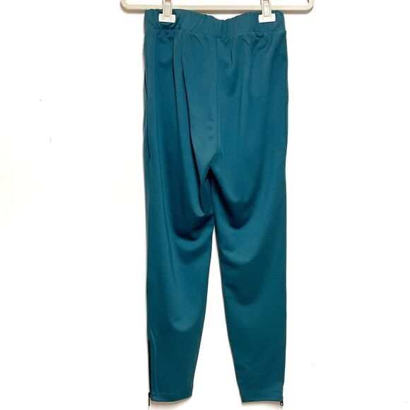 NWT Universal Standard Sea Moss Green Moro Pocket Signature Ponte Pants Size 6/8 - Picture 2 of 9
